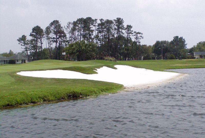 deerrungolf14.jpg (85017 bytes)